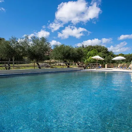 Amazing In Illes Balears With 1 Bedrooms, Outdoor Swimming Pool And Swimming Pool Apartment *