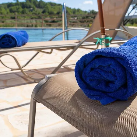 Amazing In Illes Balears With 1 Bedrooms, Outdoor Swimming Pool And Swimming Pool